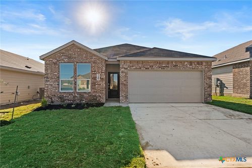 740 Horsetail Ln, New Braunfels, TX, 78132-0294 | Card Image