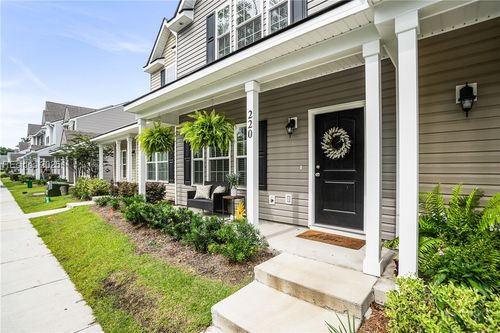 220 Admiration Ave, Beaufort, SC, 29906-2400 | Card Image
