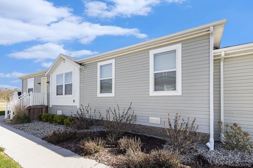 13780 Alaska Ave, Eagle, MI, 48822-9540 | Card Image