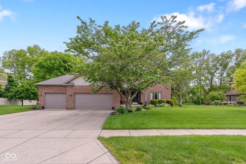 7707 Wheelwright Ct, Plainfield, IN, 46168-8033 | Card Image