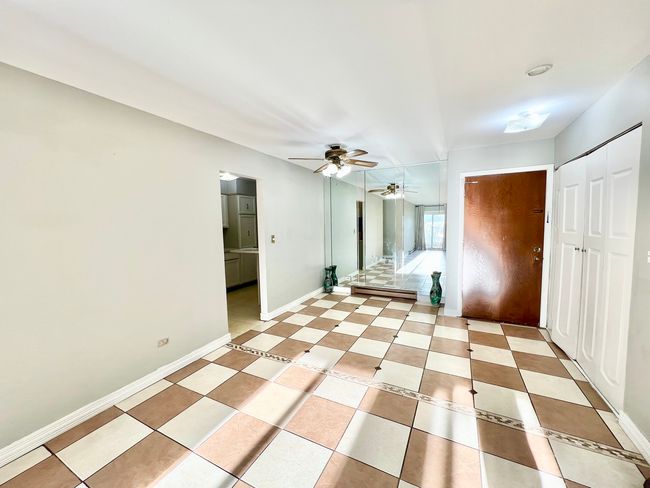 APT-116 - 802 E Old Willow Rd, Condo with 3 bedrooms, 2 bathrooms and null parking in Prospect Heights IL | Image 13