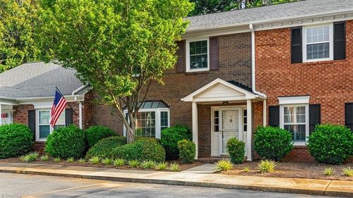 unit-b-25 Fountain Manor Dr, Greensboro, NC, 27405-8017 | Card Image