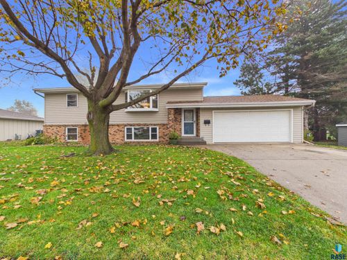 716 N Olive Ave Avenue, Madison, SD, 57042 | Card Image