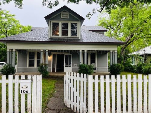 106 Lawrence Ave, Terrell, TX, 75160-2424 | Card Image