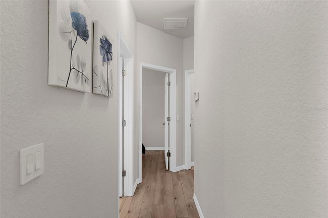 11819 Tempest Harbor Loop, House other with 3 bedrooms, 2 bathrooms and null parking in VENICE FL | Image 20