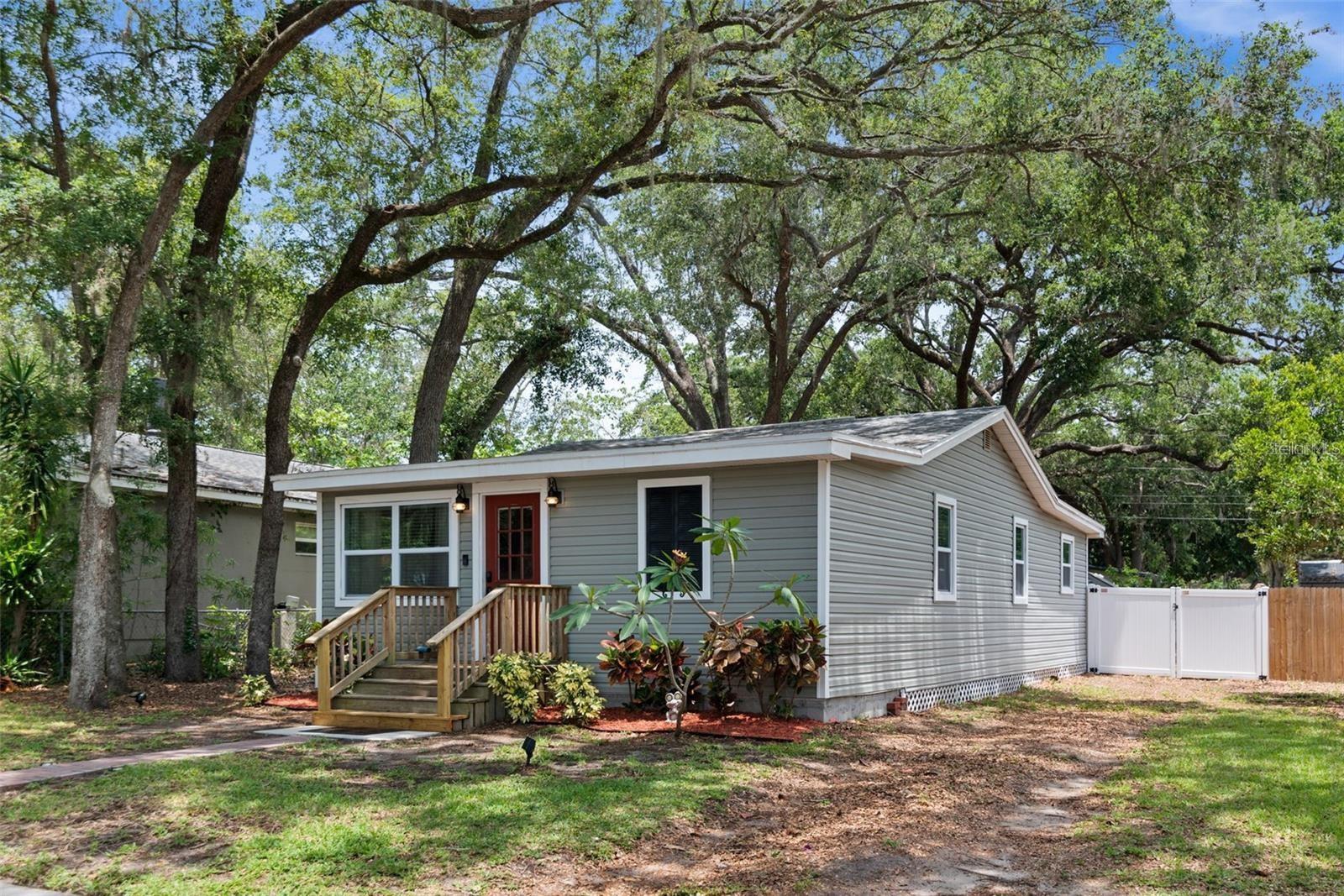 Residential in LARGO 2