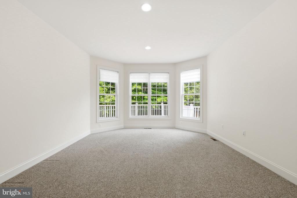 Residential in ANNAPOLIS 4