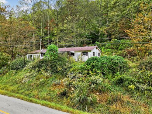 1052 Ky Route 1498, Bevinsville, KY, 41606-9046 | Card Image