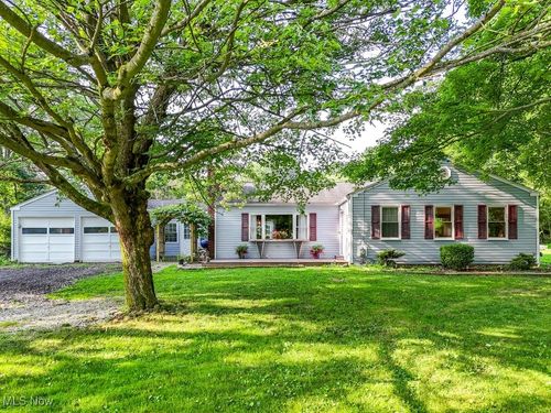 2900 Whit Avenue, Stow, OH, 44224 | Card Image