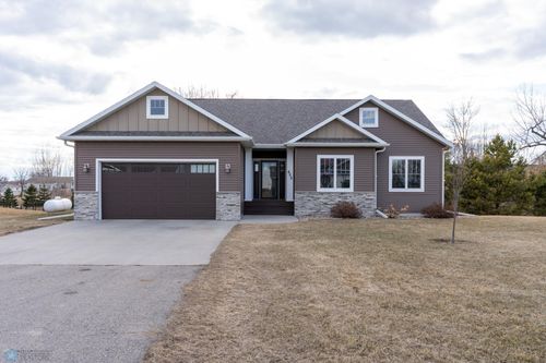 605 2nd St, Arthur, ND, 58006-4124 | Card Image