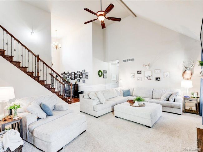 353 Pine River Rd, House other with 5 bedrooms, 4 bathrooms and null parking in Kimball MI | Image 6