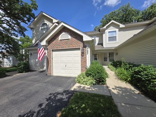 727-727 Shady Oaks Ct, Elgin, IL, 60120-4364 | Card Image