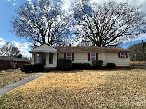 613 W Mill Street, Landis, NC, 28088 | Card Image