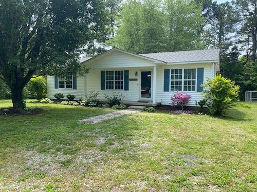 415 Mills Darden Rd, Lexington, TN, 38351-6955 | Card Image