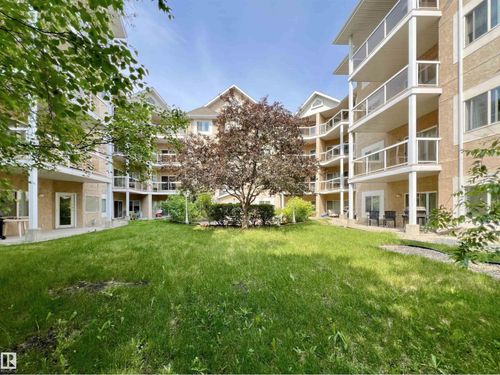 10511 42 Ave Nw, Edmonton, AB, T6J7G8 | Card Image