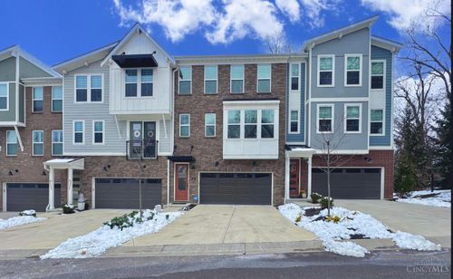 131 Blossom View Dr, Loveland, OH, 45140-9092 | Card Image