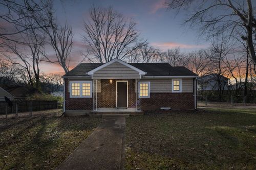 2837 Brunswick Dr, Nashville, TN, 37207-3425 | Card Image