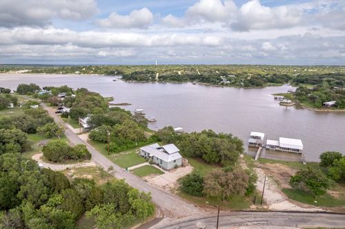 7950 County Road 550, Brownwood, TX, 76801-9151 | Card Image