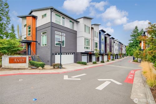 11-13963 Ne 15th Ct, Bellevue, WA, 98005-4259 | Card Image