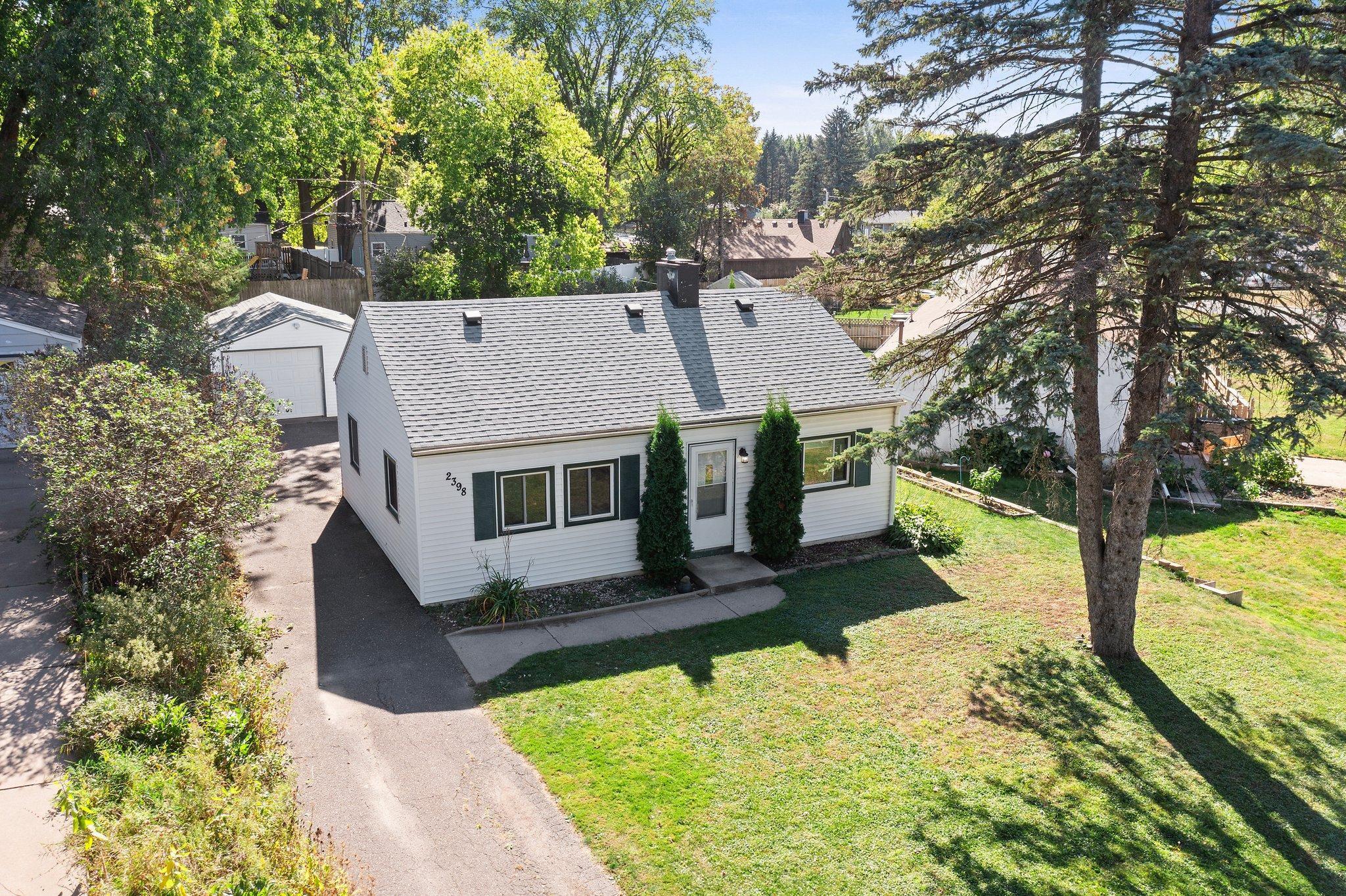 Cowern Pl, Saint Paul, MN 55109