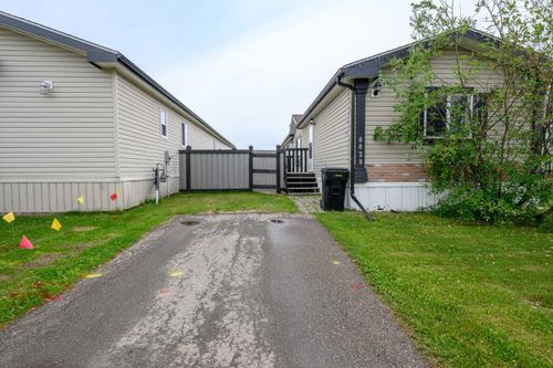 8829 90 Ave, Grande Prairie, AB, T8X0G1 | Card Image