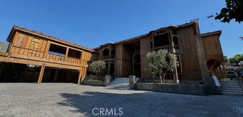20614 Chatsboro, Woodland Hills, CA, 91364 | Card Image