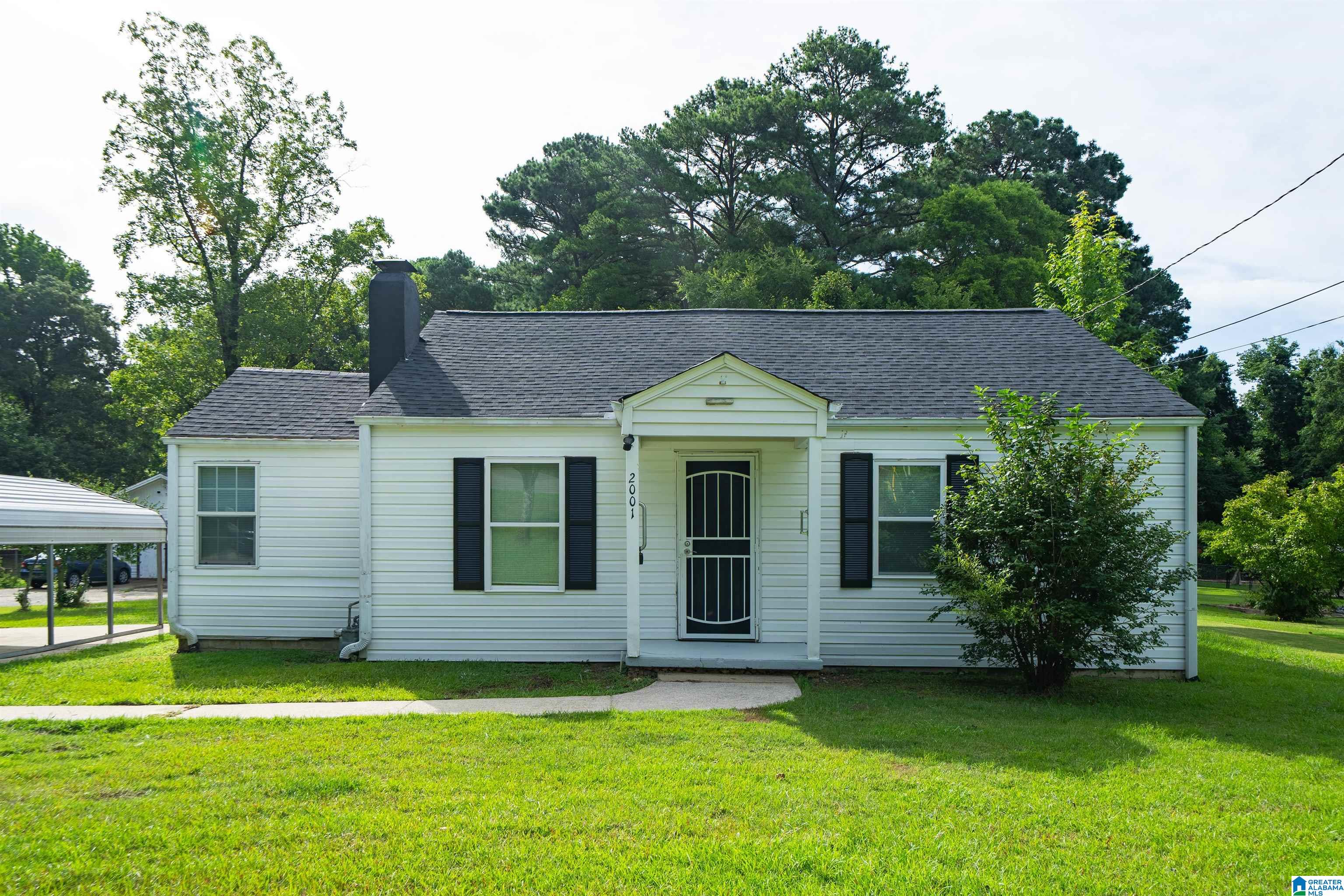 Residential in CENTER POINT
