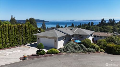 7549 E Alki View Ct, Port Orchard, WA, 98366-8400 | Card Image