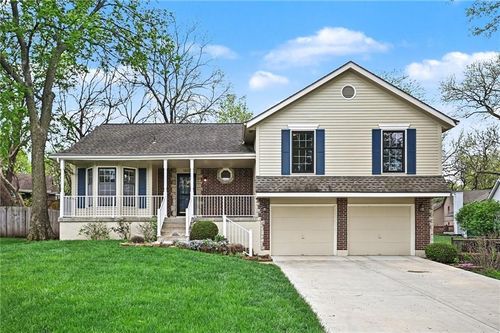 1607 Se Boone Trail, Lees Summit, MO, 64063 | Card Image