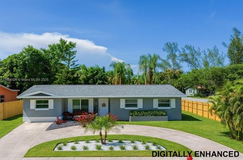 1361 Ne 118th St, Miami, FL, 33161-6837 | Card Image