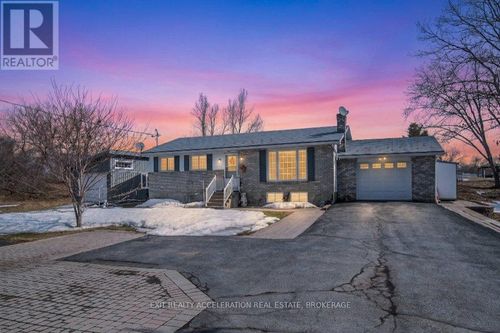 34 Concession St S, Tamworth, ON, K0K3G0 | Card Image