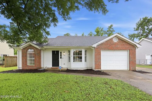 205 Mahogany Dr, Jacksonville, NC, 28540-3902 | Card Image