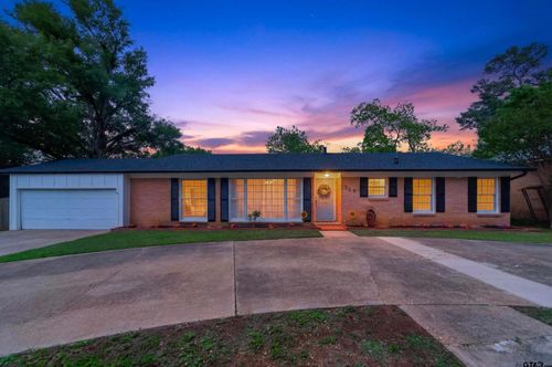 720 Wilma St, Tyler, TX, 75701-5637 | Card Image