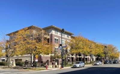 412 - 6436 Roosevelt Road, Condo with 1 bedrooms, 1 bathrooms and 2 parking in Oak Park IL | Image 1