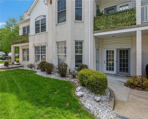 7-212 Adams Pointe Blvd, Adams Twp, PA, 16046 | Card Image