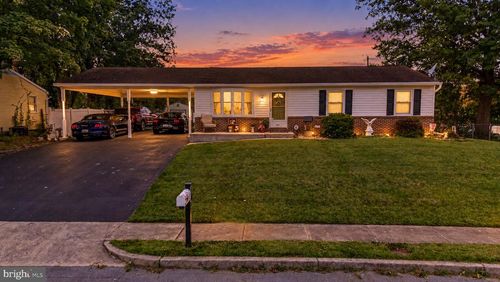 1077 Bramly Dr, HAGERSTOWN, MD, 21742-3049 | Card Image