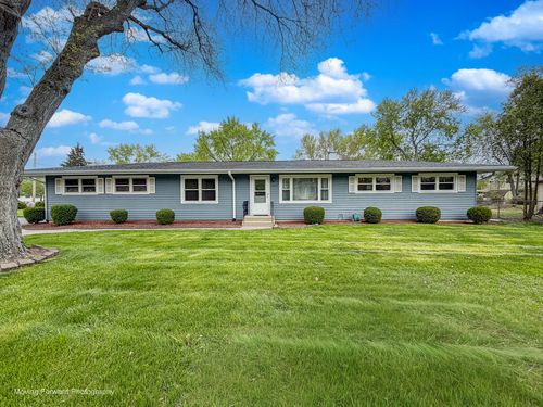 1402 Oakwood Ct, McHenry, IL, 60050-4166 | Card Image