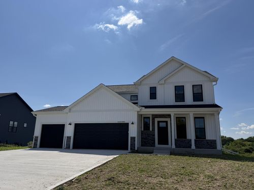 N101W16895 Tanglewood Dr, Germantown, WI, 53022-1227 | Card Image