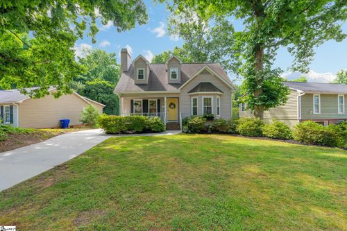 1031 Summit Drive, Greenville, SC, 29609 | Card Image