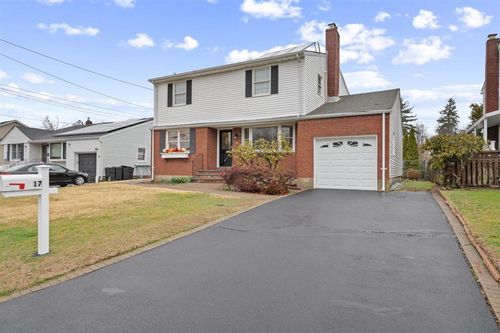 17 James St, Huntingtn Sta, NY, 11746-3417 | Card Image