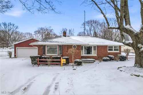 1350 Westview Dr, Salem, OH, 44460-1250 | Card Image