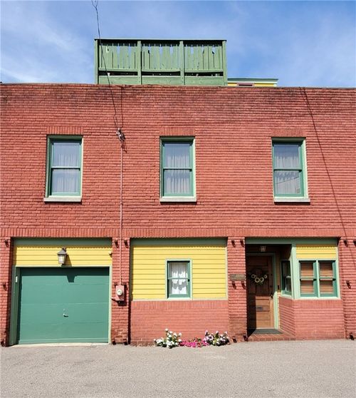 apt-b-1200 Buena Vista St, Pittsburgh, PA, 15212-4528 | Card Image