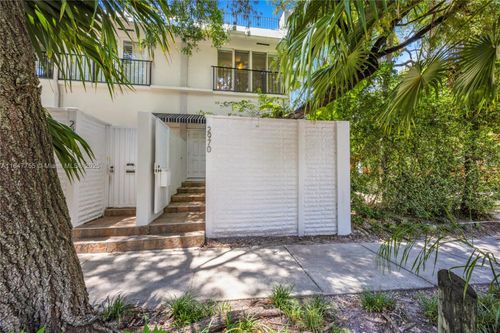 3201-2970 Day Ave, Coconut Grove, FL, 33133-5204 | Card Image