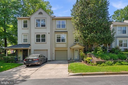 19102 Clover Meadow Pl, GAITHERSBURG, MD, 20879-3141 | Card Image