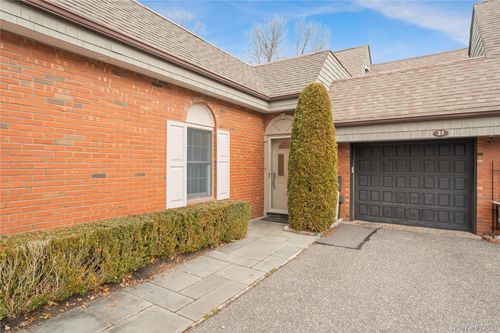 31 Admirals Dr E, Bay Shore, NY, 11706-8102 | Card Image