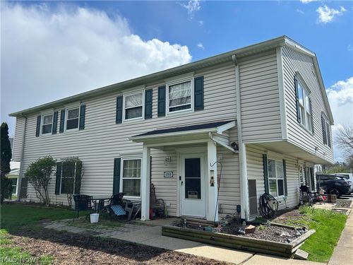 b-46-175 Ivy Hill Ln, Medina, OH, 44256-4041 | Card Image