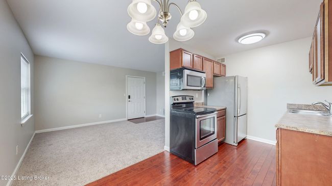 106 Middletown Sq, Condo with 2 bedrooms, 1 bathrooms and null parking in Louisville KY | Image 10