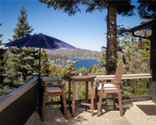 550 Stone Hill Dr, Lake Arrowhead, CA, 92352 | Card Image