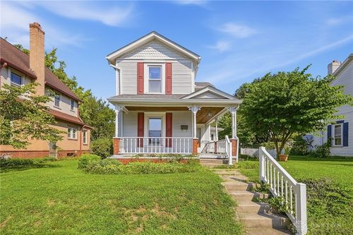 121 E Main St, West Carrollton, OH, 45449-1415 | Card Image