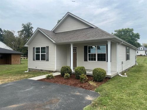 718 Hedge St, Smiths Grove, KY, 42171-8285 | Card Image